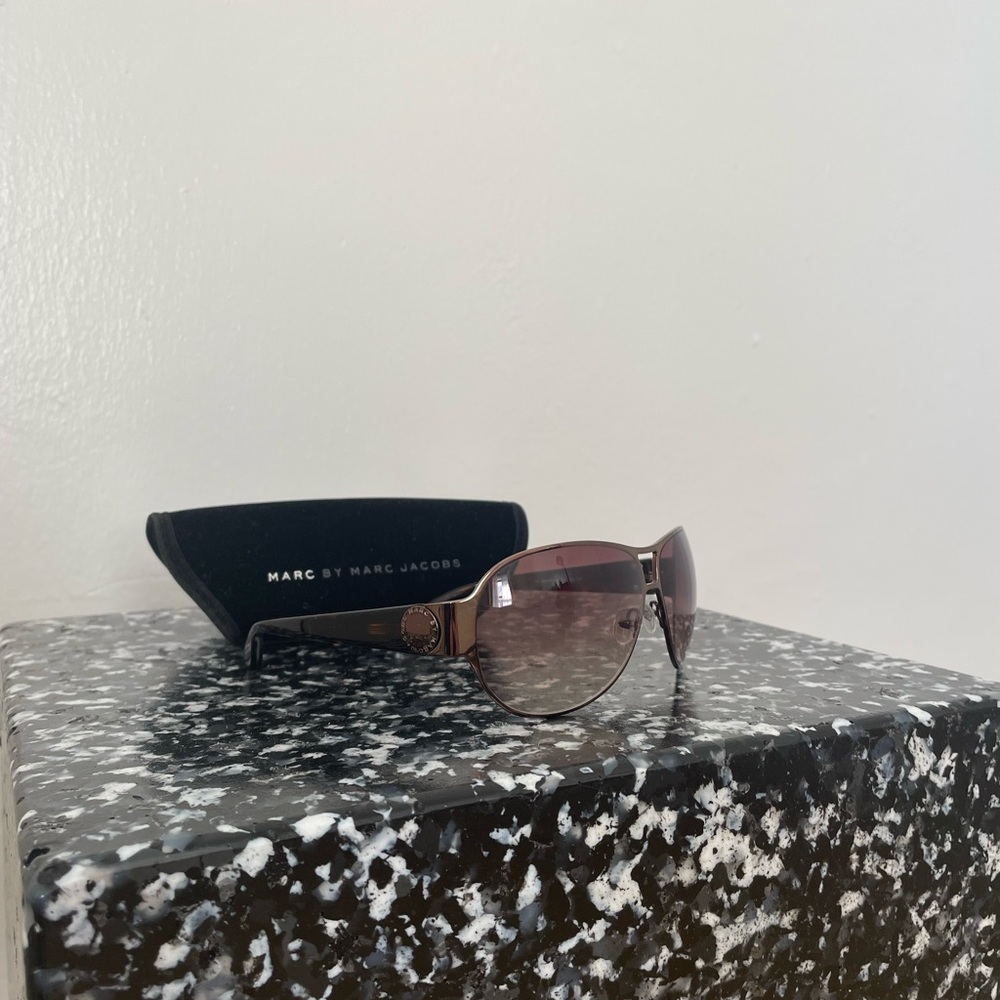 Marc by Marc Jacobs Y2K aviator sunglasses